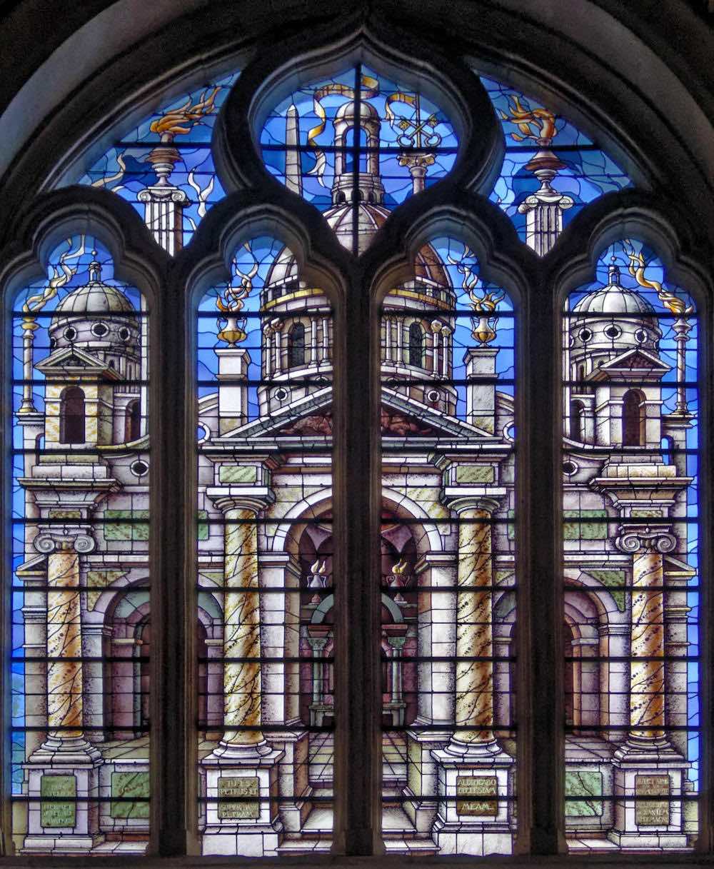 Vitraux Cathédrale Saint-Pierre à Saintes