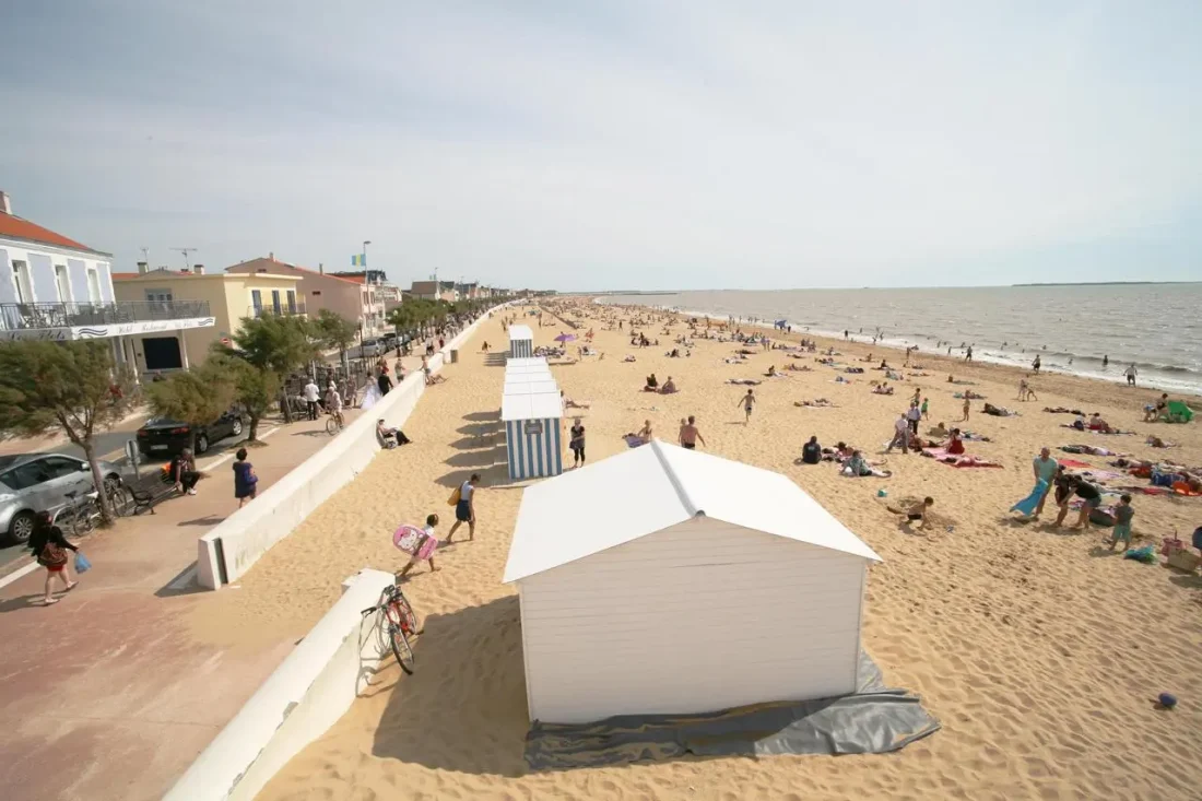 15 plus belles plages de Charente-Maritime : la grande plage de Châtelaillon-Plage