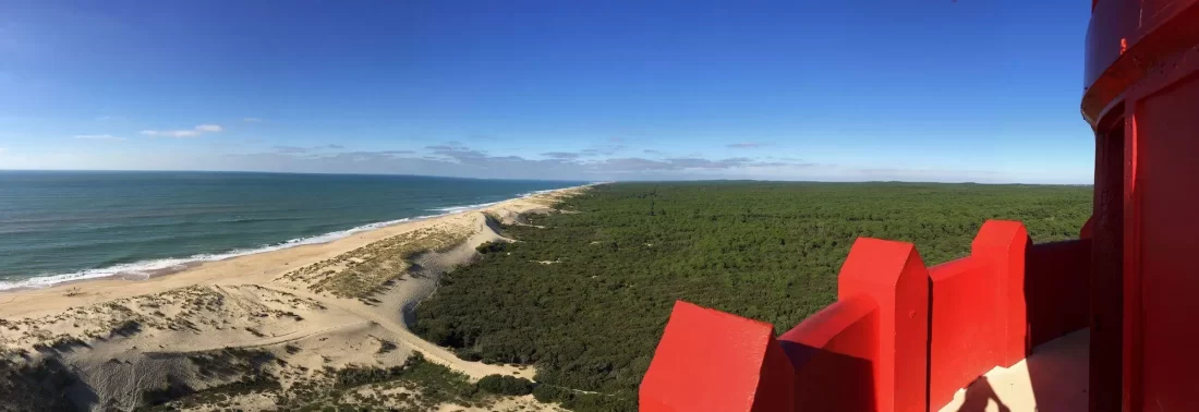 Vue du haut du phare de la coubre